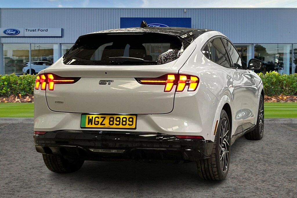 Ford Mustang Mach-E 358Kw Gt 88Kwh Awd White #4