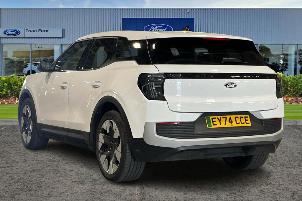 Ford Explorer Extended Range 77Kwh Premium Suv White #2