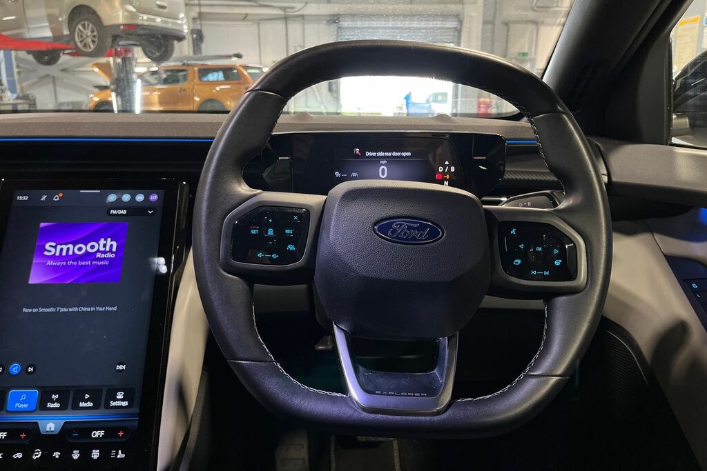 Ford Explorer 250Kw Premium 79Kwh Awd Red #12