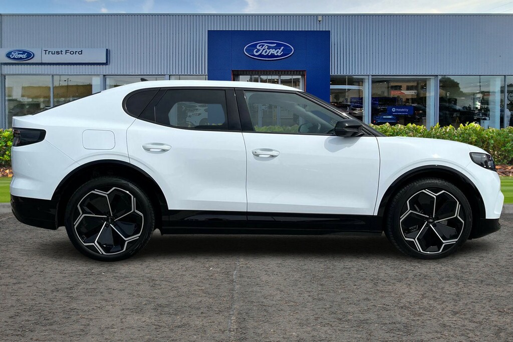 Ford Capri Extended Range 79Kwh Premium Suv White #3