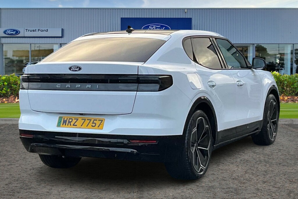 Ford Capri Extended Range 79Kwh Premium Suv White #4