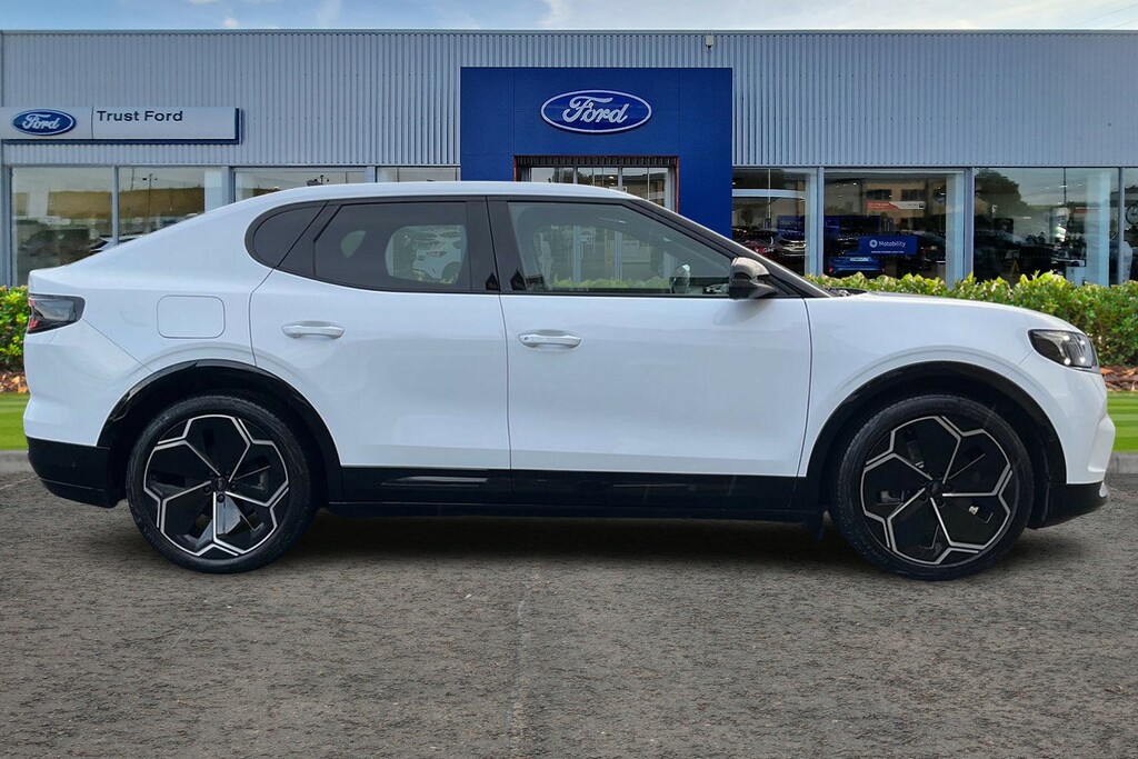 Ford Capri Extended Range 79Kwh Premium Suv White #3