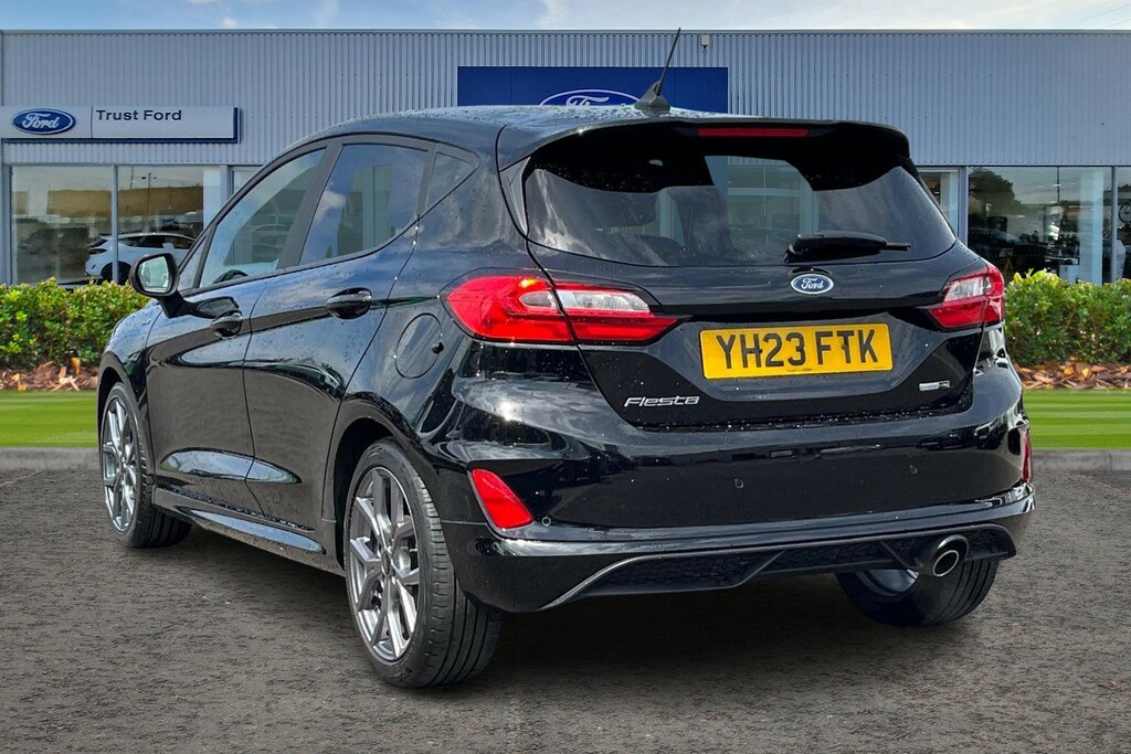 Ford Fiesta 1.0 Ecoboost Hybrid Mhev 125 St-line Black #2