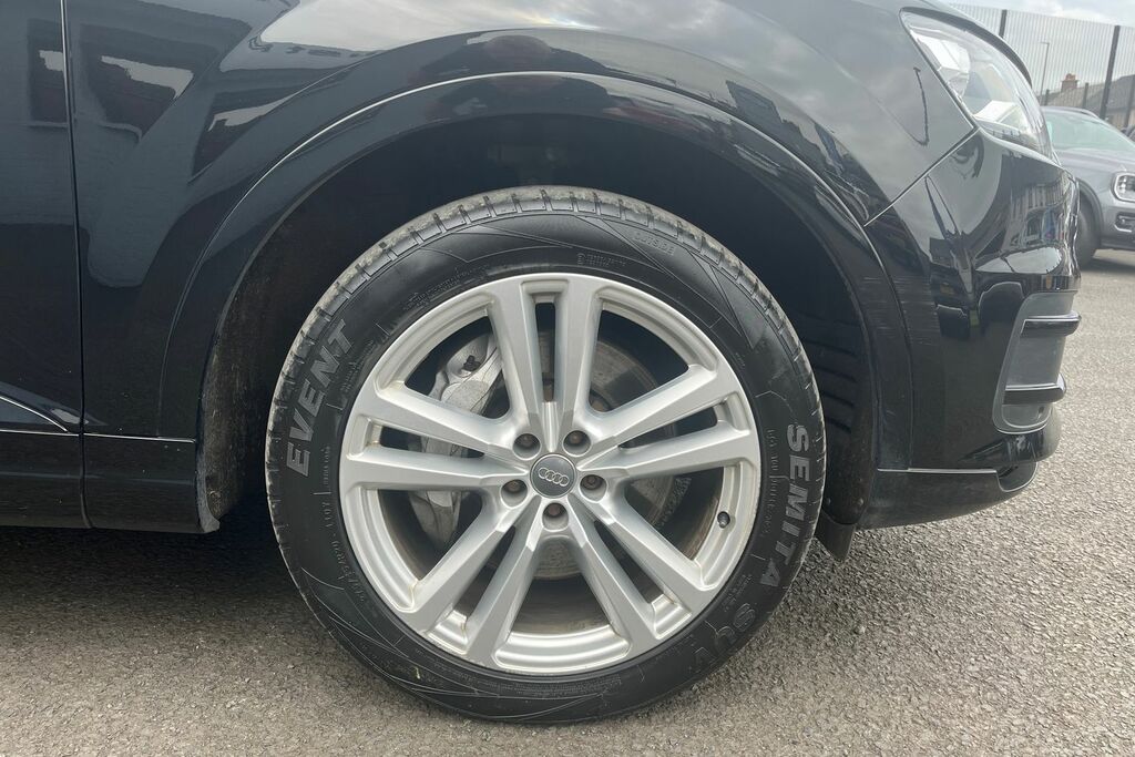 Audi Q7 S Line #8