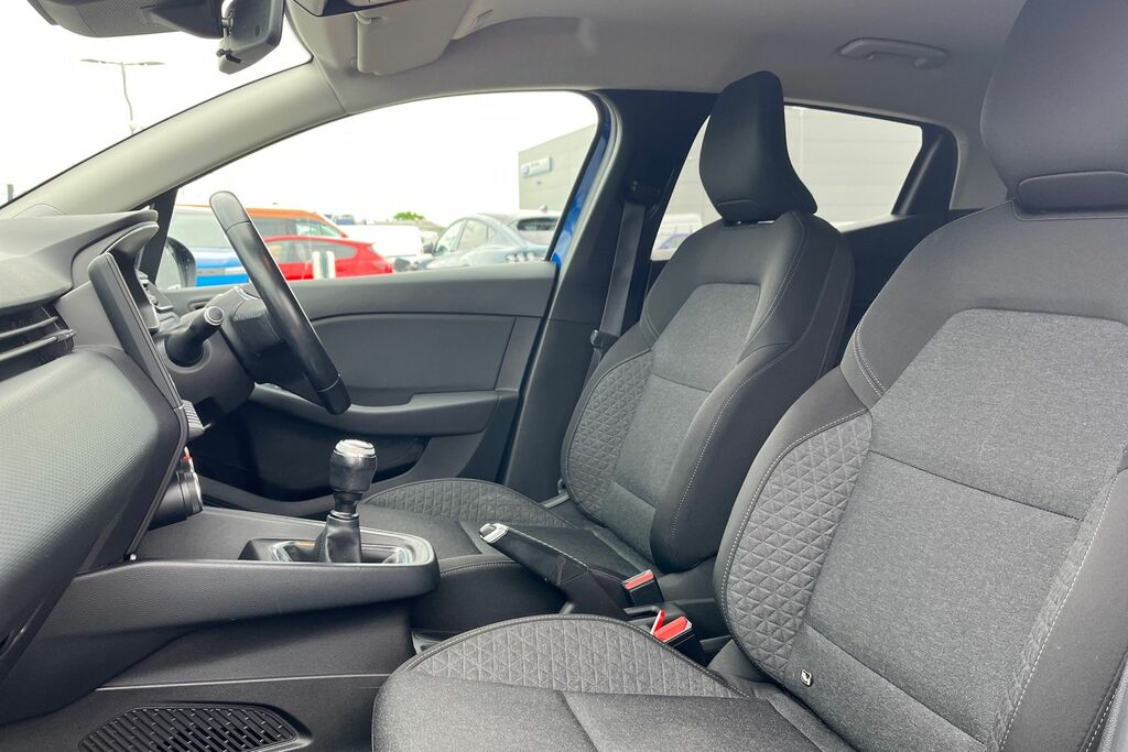 Renault Clio 0.9 Tce 75 Iconic 2019 19 White #19