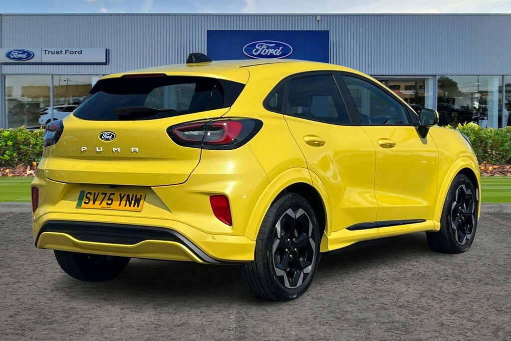 Ford Puma 123Kw Premium 43Kwh SV75YNW Yellow #4