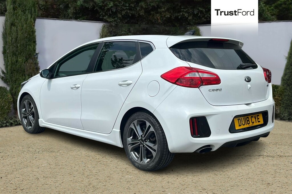 Kia Ceed Gt-line S White #2
