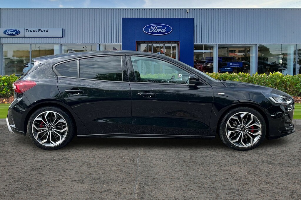 Ford Focus St-line X MJ75CXO Black #3