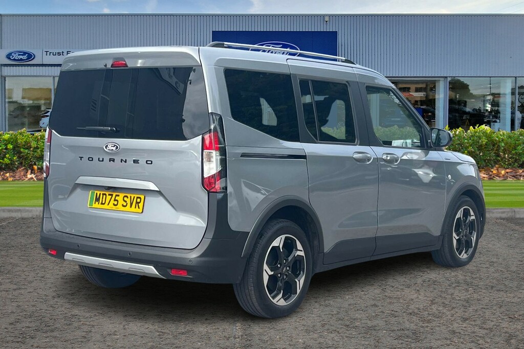 Ford Tourneo Courier Active Silver #4
