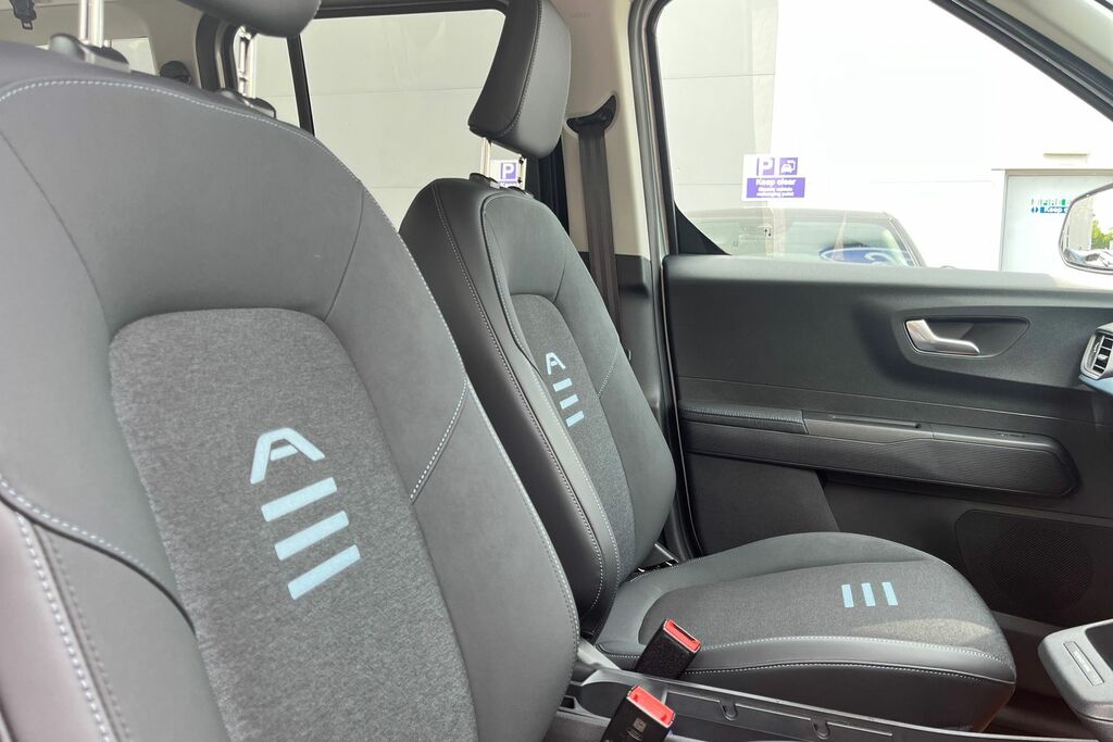 Ford Tourneo Courier 1.0 Ecoboost Active 2025 Green #17