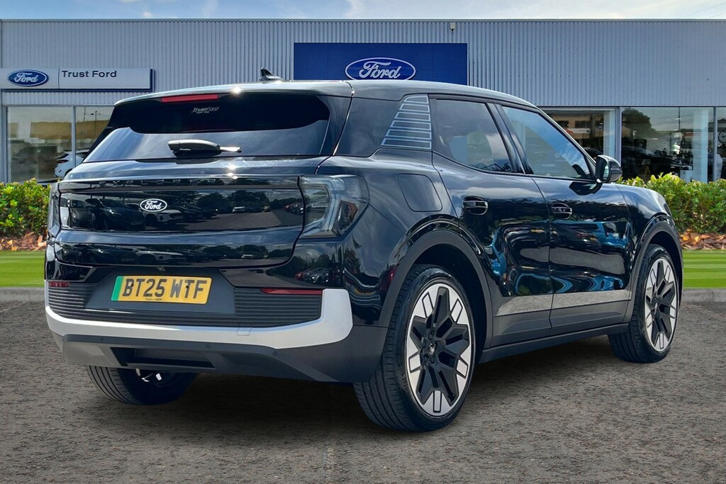 Ford Explorer Extended Range 79Kwh Premium Suv Black #4