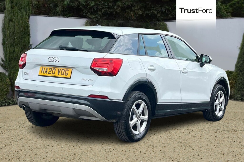 Audi Q2 30 Tdi Technik White #4