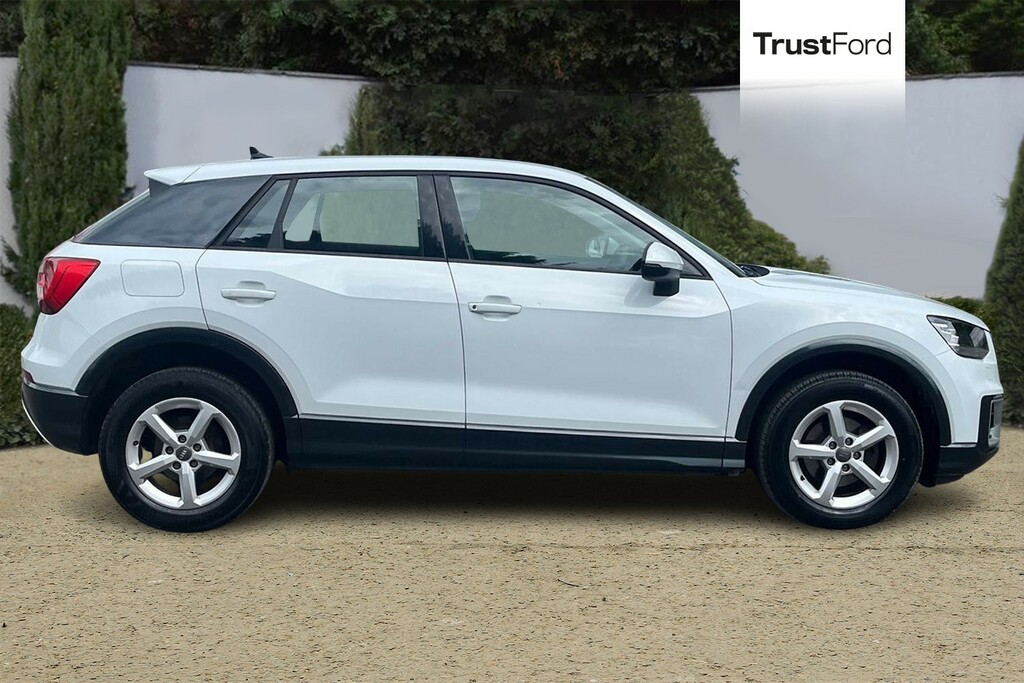 Audi Q2 30 Tdi Technik White #3