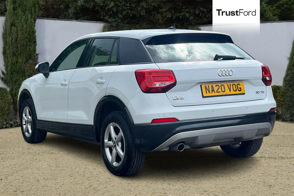 Audi Q2 30 Tdi Technik White #2