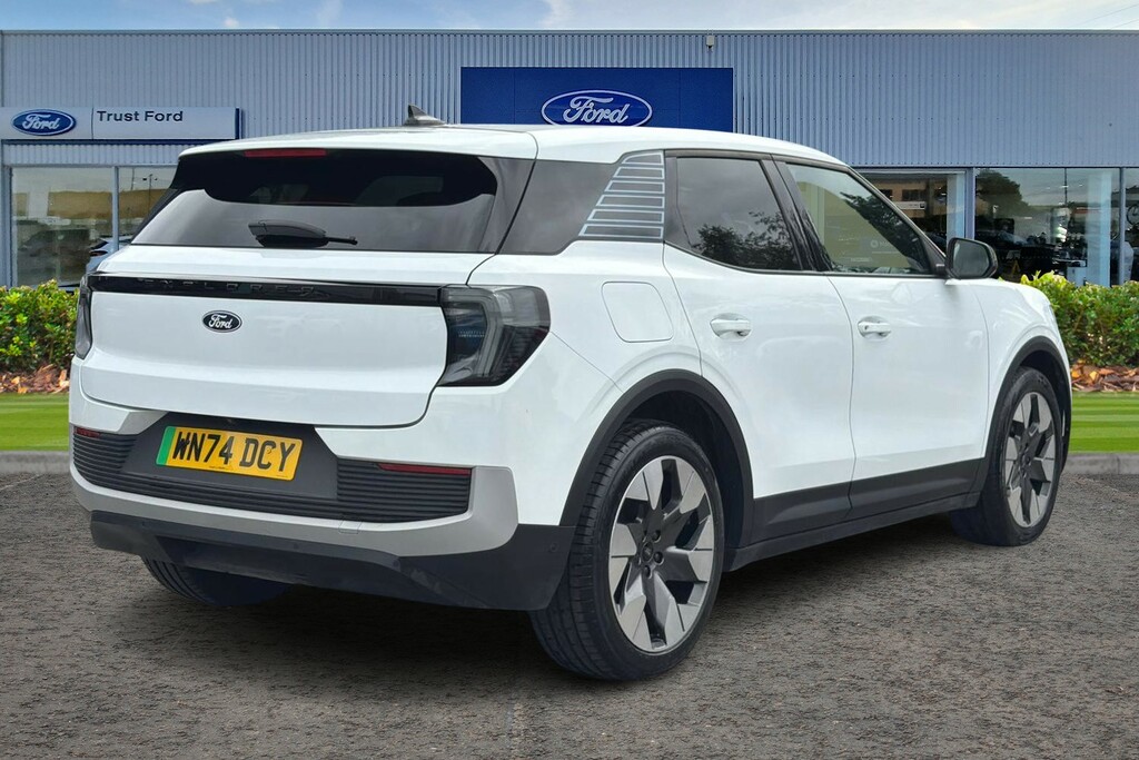 Ford Explorer Extended Range 77Kwh Premium Suv White #3