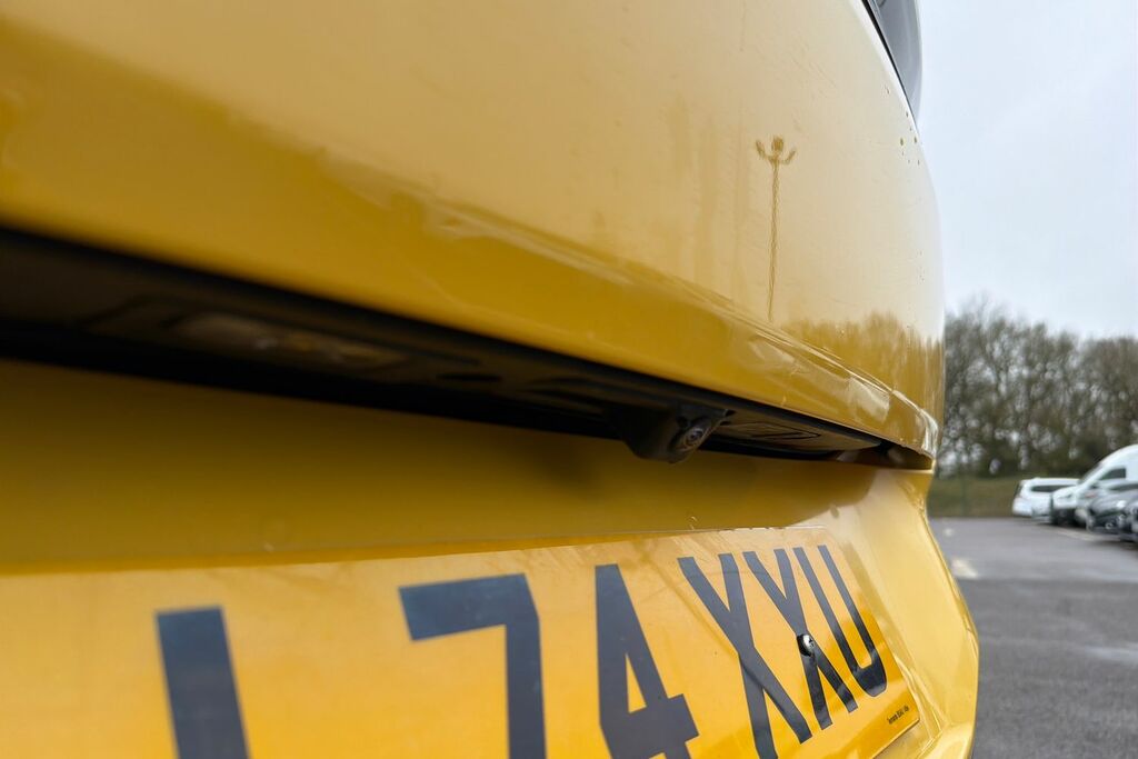 Ford Capri 210Kw Premium 77Kwh Yellow #31