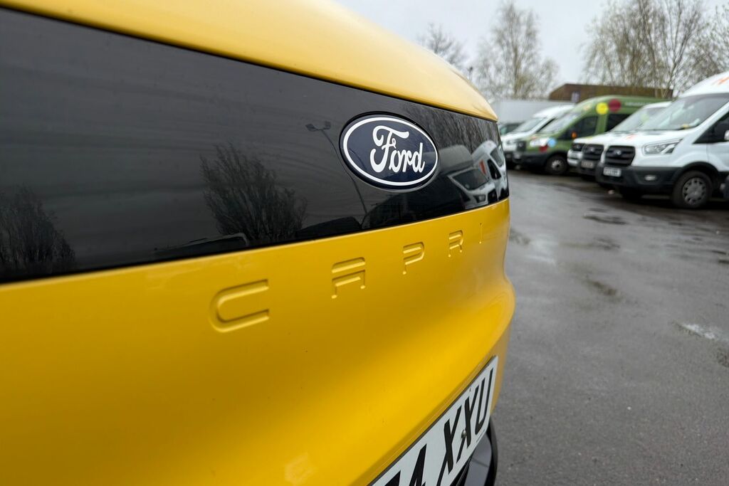 Ford Capri 210Kw Premium 77Kwh Yellow #28