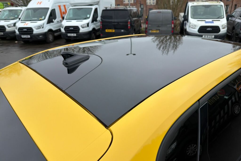 Ford Capri 210Kw Premium 77Kwh Yellow #29