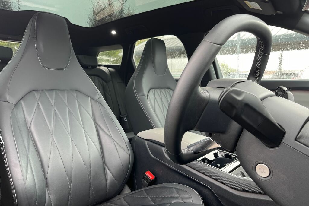 Ford Explorer 210Kw Premium 77Kwh Red #17