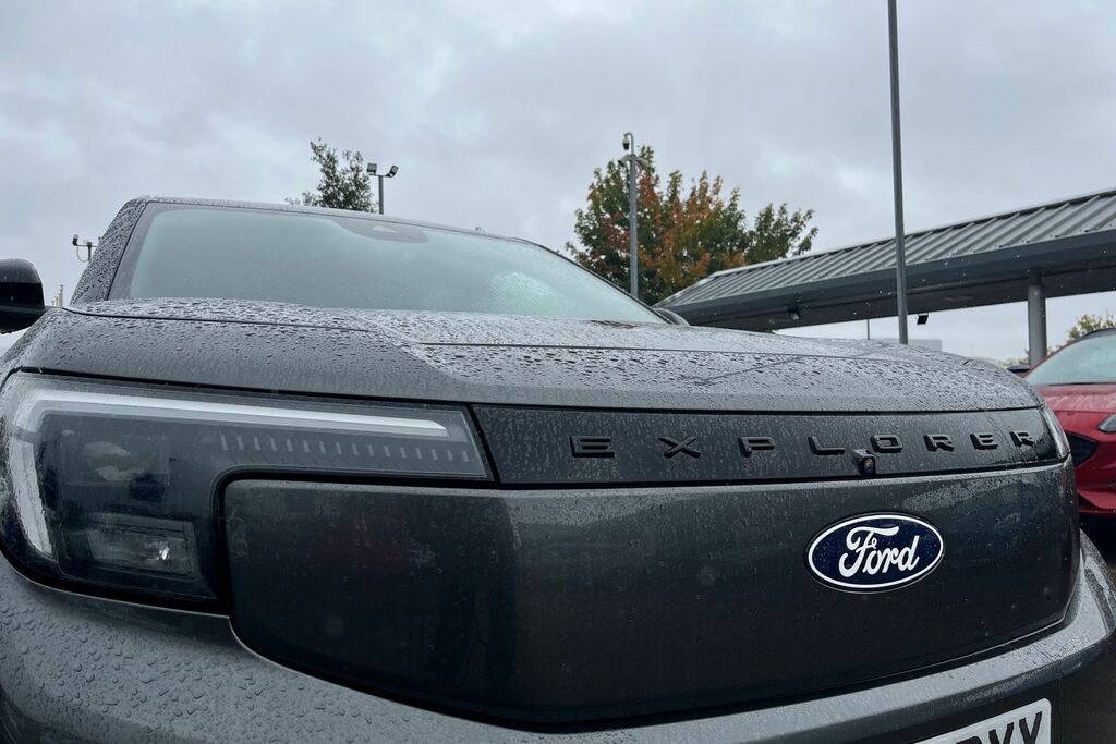 Ford Explorer 210Kw Premium 77Kwh Red #38