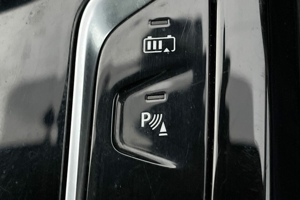 BMW 5 Series M Sport Black #38