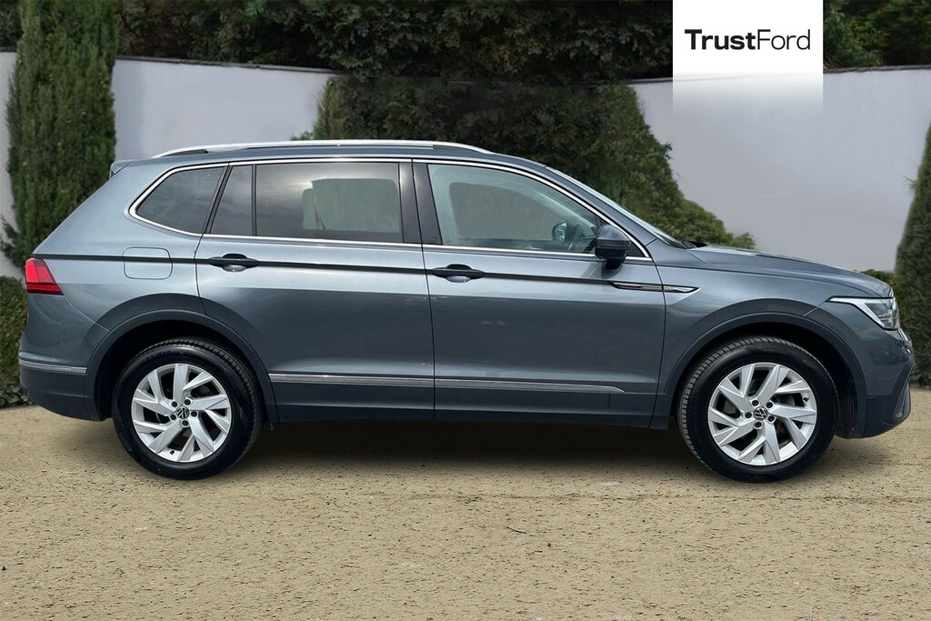 Volkswagen Tiguan Allspace 1.5 Tsi Life Dsg Grey #3