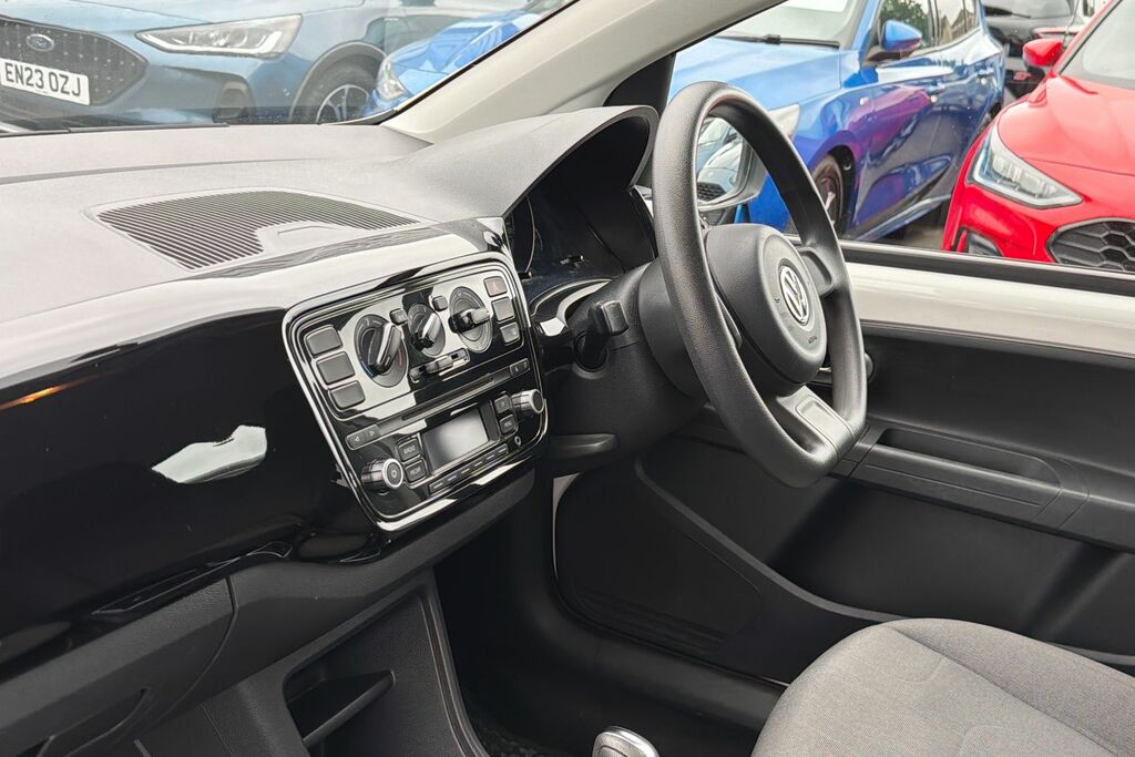 Volkswagen Up 1L High Up White #18