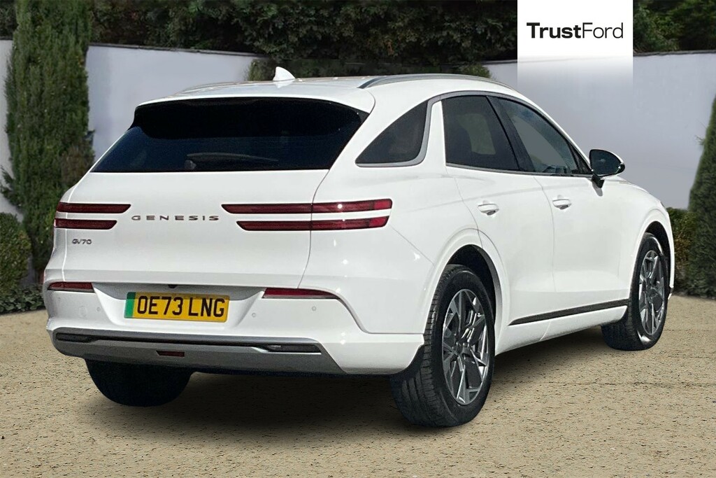 Genesis GV70 360Kw Sport 77Kwh Awd White #4
