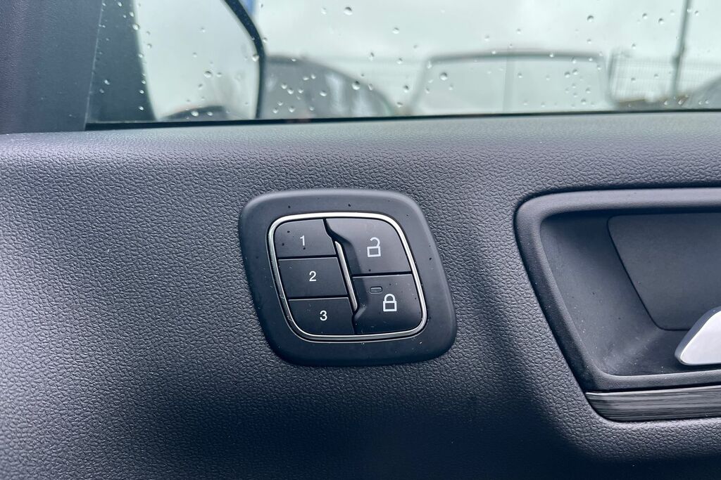 Seat Mpv Grey #40
