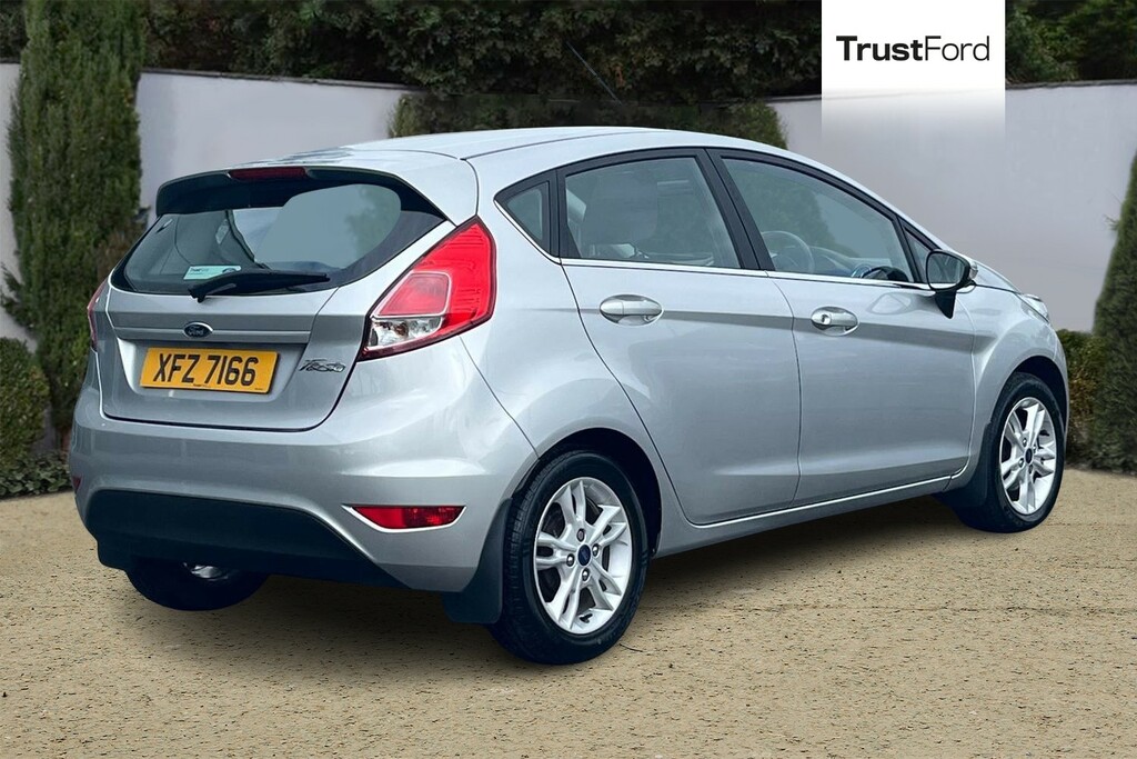 Ford Fiesta 1.25 82 Zetec Silver #4
