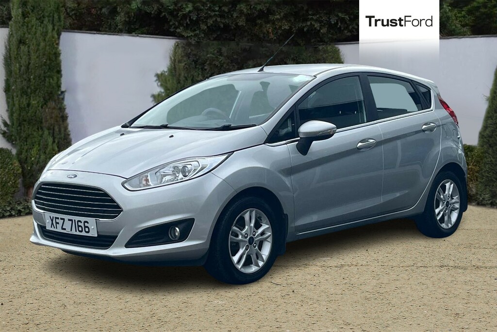 Ford Fiesta 1.25 82 Zetec Silver #5