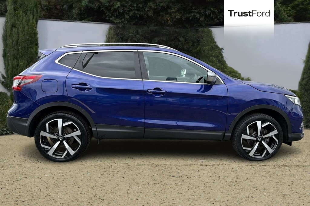 Nissan Qashqai 1.3 Dig-t Tekna Blue #3
