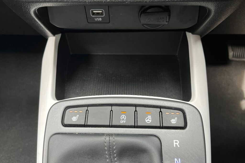 Hyundai I10 Mpi Se Connect White #31
