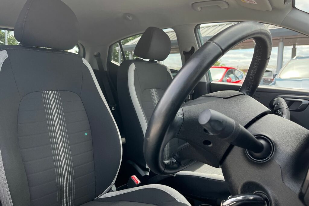 Hyundai I10 Mpi Se Connect White #17