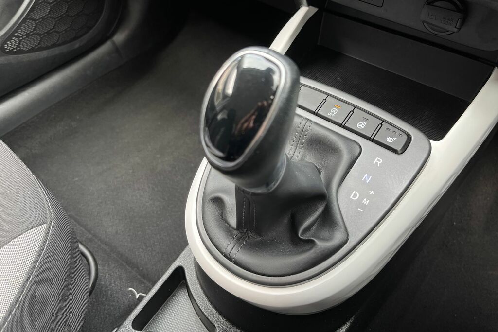 Hyundai I10 Mpi Se Connect White #32