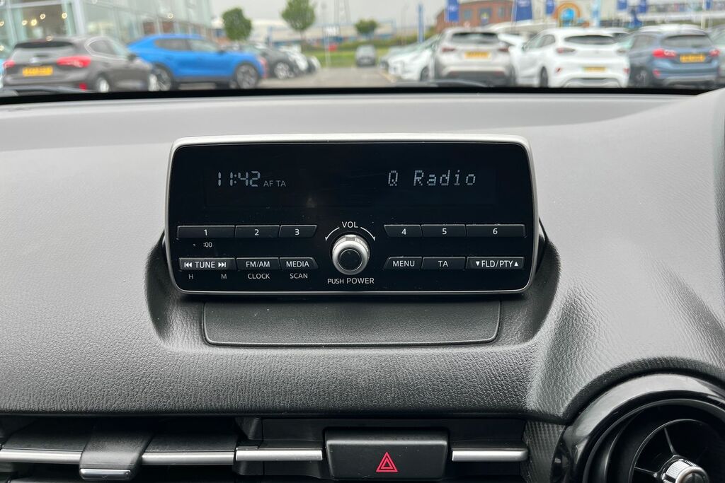 Mazda 2 1.5 Skyactiv-g Sport Nav Euro 6 Ss Black #32