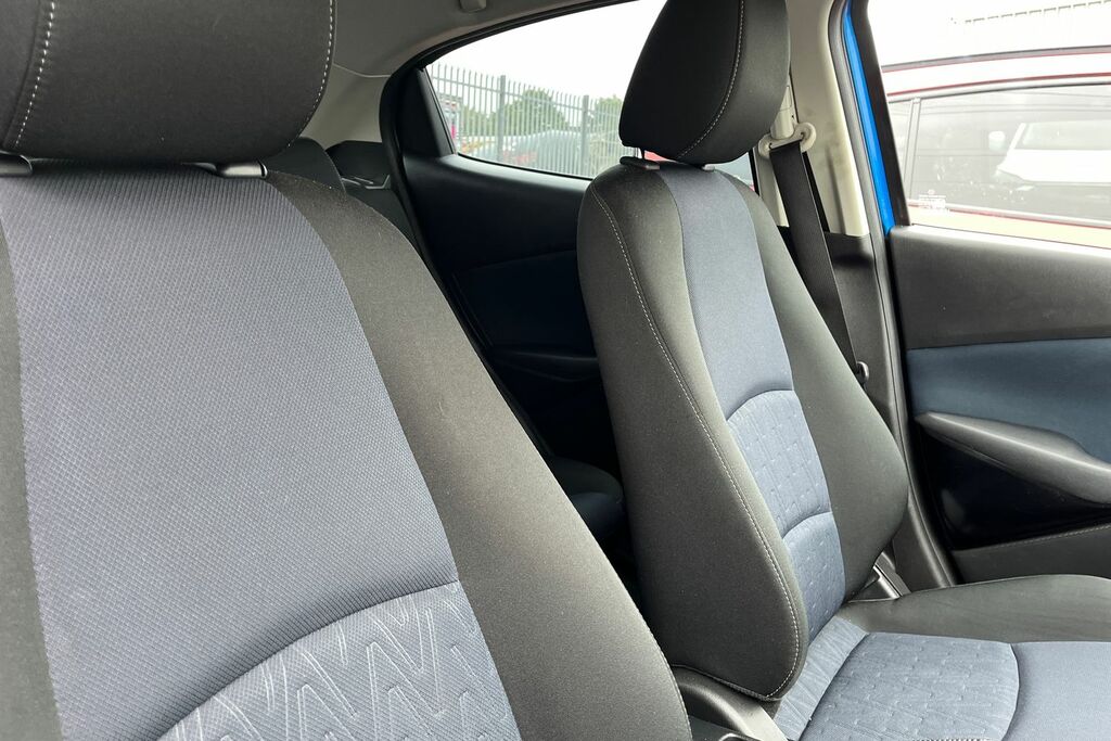 Mazda 2 1.5 Skyactiv-g Sport Nav Euro 6 Ss Black #17