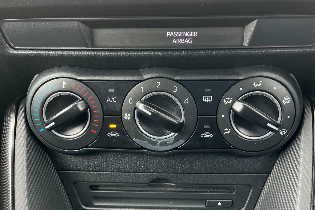 Mazda 2 1.5 Skyactiv-g Sport Nav Euro 6 Ss Black #28