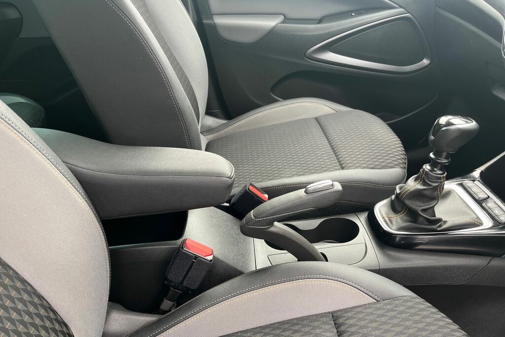 Vauxhall Crossland X Elite Orange #37