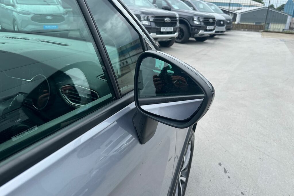 Vauxhall Crossland X Elite Orange #33