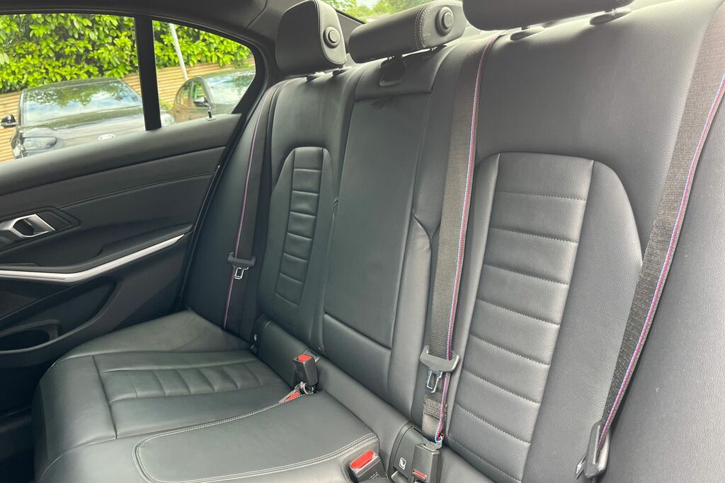 BMW 3 Series 320I M Sport Black #20