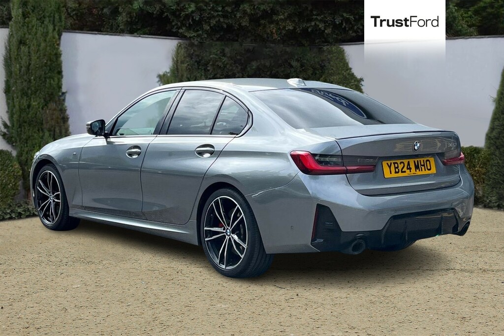 BMW 3 Series 320I M Sport Black #2