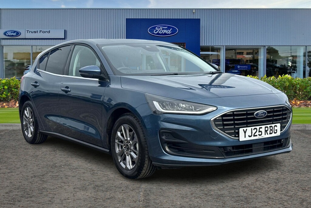 Ford Focus 1.0T Ecoboost Titanium Hatchback Blue