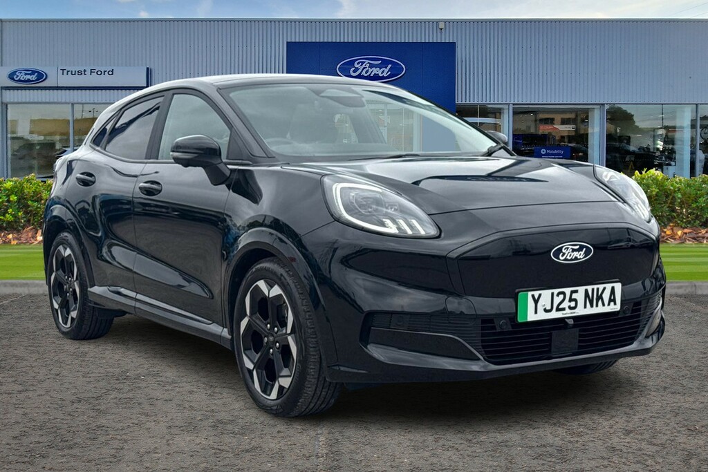Ford Puma Gen-e Standard Range 43Kwh Premium Suv Electri Black