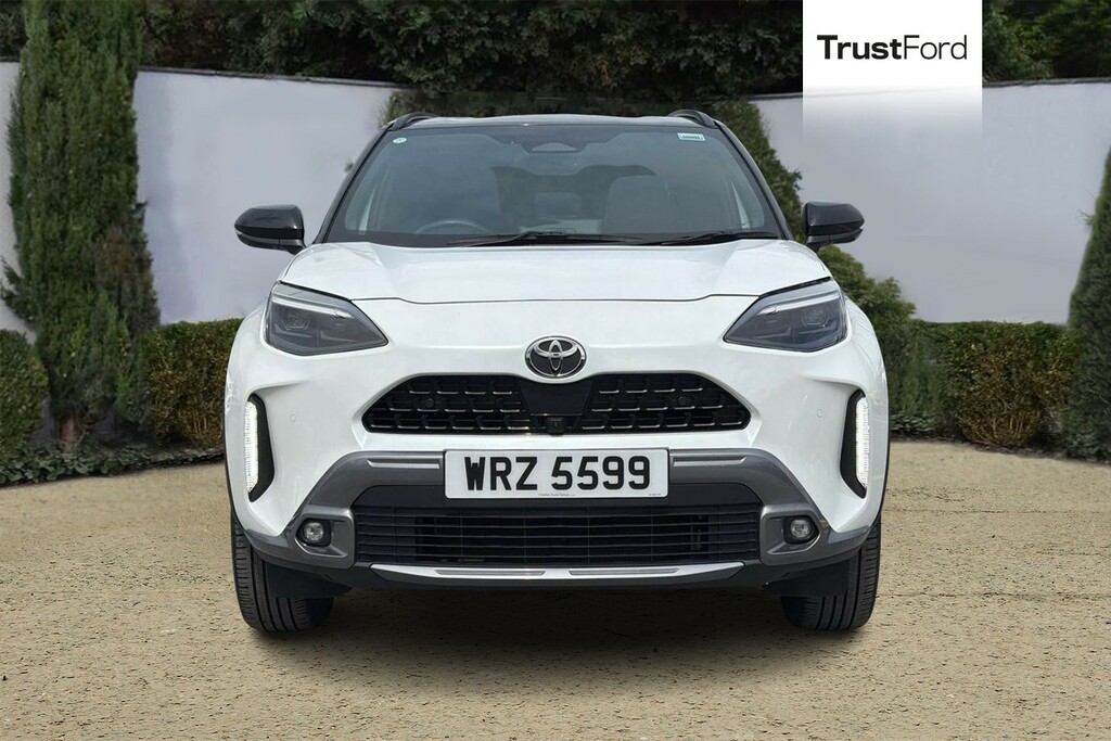 Toyota Yaris Cross 1.5 Hybrid 130 Premiere Edition Cvt Black #6