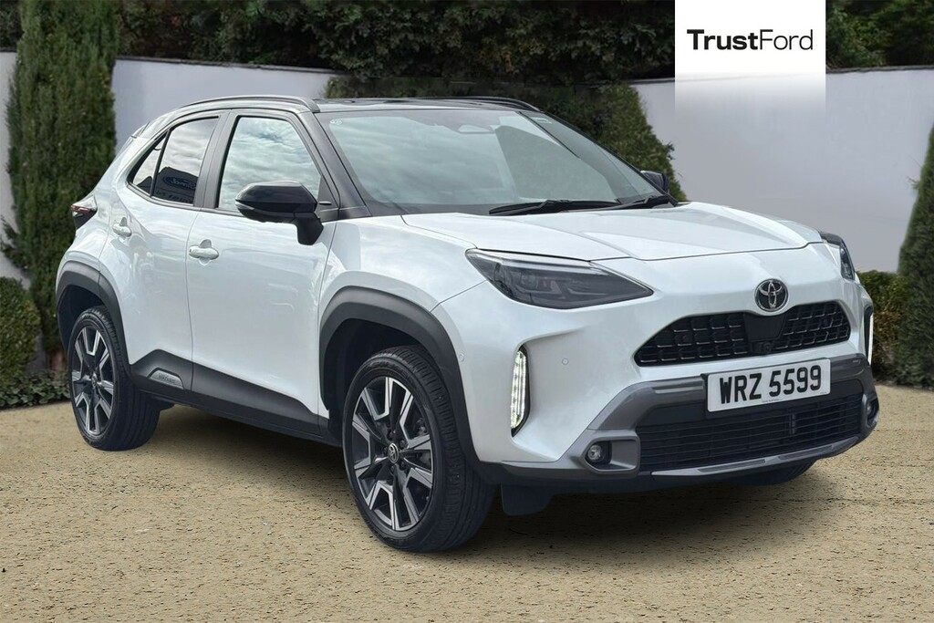 Toyota Yaris Cross 1.5 Hybrid 130 Premiere Edition Cvt Black
