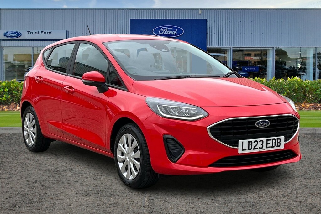 Ford Fiesta 1.1 Trend Red