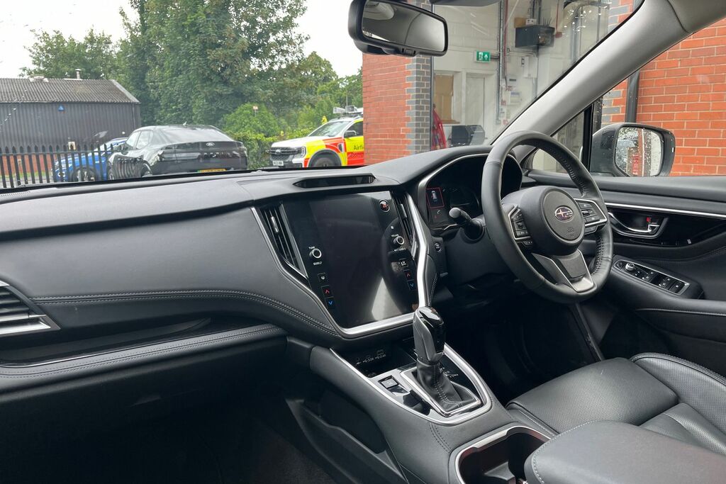 Subaru Outback 2.5I Touring Lineartronic  #18