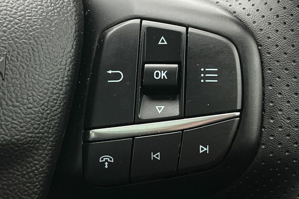 Ford Kuga 1.5 Ecoboost St-line Grey #34