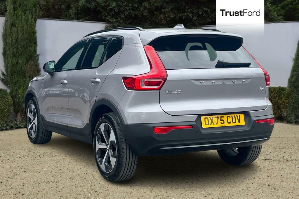 Volvo XC40 2.0 B4p Plus Dark Silver #2